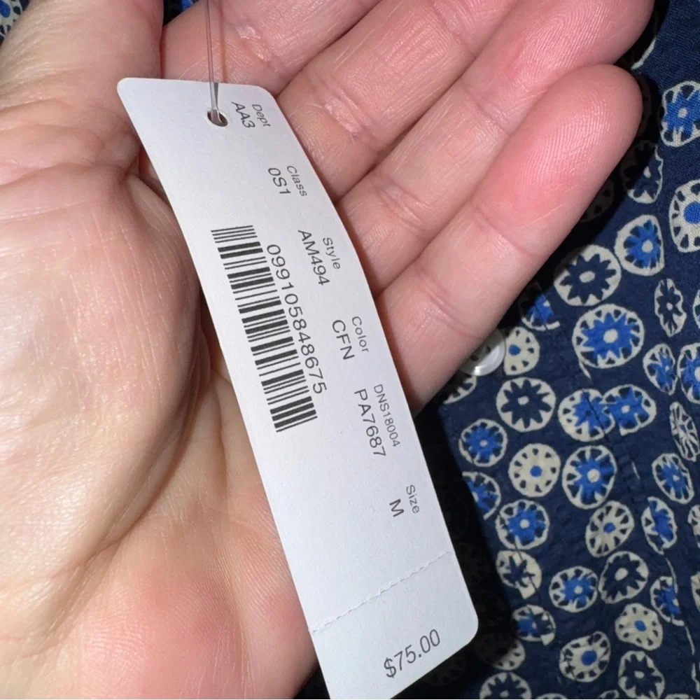 NWT J Crew Medium Classic Fit Seersucker  Short Sleeve Button‎ Down Blue